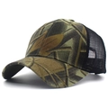 Leaf camouflage baseball cap with black breathable mesh back and curved brim for sun protection - Trucker Hat / Desert Camo (Mesh)