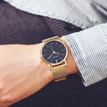 Montre à quartz pour hommes avec cadran noir et bracelet en maille d'acier doré - Cadran Noir Bracelet Doré