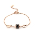 Bracelet en acier titane or rose avec anneaux à chiffres romains et cylindre en céramique noire - Noir
