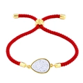 Bracelet ajustable en cordon rouge avec pendentif goutte dorée et micro-cristaux - Cordon Rouge Argent
