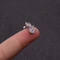 Orecchino a foglia in acciaio inossidabile argento con zirconi e chiusura a vite sul dito - Stile a grappolo di foglie (3#)