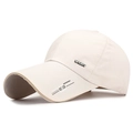 Beigefarbene Baumwoll-Baseballkappe mit verlängertem Schirm und SPORT-Metalldetail - Verstellbar / Hellbeige