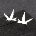 Orecchini a perno a forma di passero in argento lucido dal design carino e minimalista - Argento