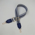 Correa ancha ajustable de nailon a rayas azul marino y blanco con cierres dorados - Azul oscuro
