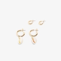 Detail of golden hoop earrings and shell pendant set for bohemian summer beach jewelry style - Gold Hoop Shell Set (E1906-26)