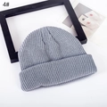 Gorro clásico de punto gris con dobladillo para mujer, estilo de moda de invierno - M (56-58cm) / Gris