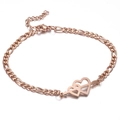 Dettaglio del bracciale a catena Figaro oro rosa con doppi cuori e chiusura regolabile - Oro Rosa-Doppio Cuore Freccia