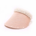 Sombrero de sol de paja rosa con elegante diadema de perlas y decoraciones - Rosa
