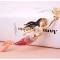 Portachiavi sirena dorata con strass sfumati rosa e finitura in smalto nero - Rosa