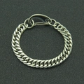 Dettaglio del bracciale a catena piatta in argento con grande chiusura a moschettone - Argento Stile Uno (Catena Grumetta Piatta)