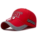 Cappello da pesca rosso con stampa Runner, strisce riflettenti e cordino regolabile - Regolabile / Rosso
