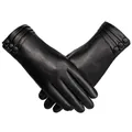 Guanti da donna in pelle PU nera con touch screen e cinturino decorato a tre bottoni - L / Nero