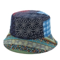 Detalle del sombrero de pescador de patchwork colorido con motivos de estrellas y geométricos - M(56-58cm) / 2# Color (Retazos de Tonos Cálidos Rojo-Naranja)