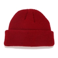 Primer plano del gorro de punto acanalado rojo oscuro que muestra textura de lana - M / Burdeos