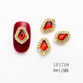 Detalle de dijes para uñas en forma de corazón rojo con medidas de 9x11mm - Estilo Marquesa Rojo (1719)