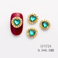 Abalorio de uña corazón verde con borde dorado y diamantes de imitación, tamaño 9,5 mm - Estilo de Corazón Verde (1724)