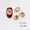 Detalle macro de adornos para uñas dorados 9x11mm con cristal rectangular y diamantes imitación - Estilo Rectángulo Transparente (1736)