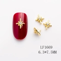 Bijou d'ongle étoile dorée avec strass central, modèle LF1669, taille 6,3x7,5mm - Étoile en Croix Dorée Strass Blanc (LF1669) / 6.3*7.5MM