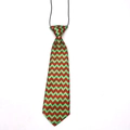 Cravate de Noël pour chien avec motif chevron rouge et vert et sangle élastique - Chevron de Noël vert