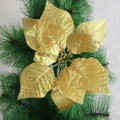 Detail einer goldenen Weihnachtsstern-Kunstblume zur Dekoration am Weihnachtsbaum - 22cm Große Blume / Gold