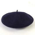 Klassieke donkerblauwe wollen baret voor dames, elegante wintermuts met zachte vilt - M (56-58cm) / Basis stijl / Marineblauw