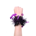 Pulsera de bofetada de Halloween murciélago morado con flecos negros en muñeca - Pulsera Slap de Murciélago / Morado y Negro