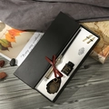 Vintage black calligraphy dip pen set with bronze grip, ink bottle and stand in a gift box - Black (Vintage Metal Stem)