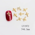 Ciondoli per unghie a croce dorata con perle bianche, dimensioni 7x9,3mm per manicure - Stile Croce di Perle Finte Dorate (1972)
