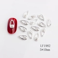 Silberne Tropfen-Nagelanhänger mit Elfenbeinperle, Größe 5x10mm für Maniküre-Design - Silberner Wassertropfen Perlen Stil (1982)