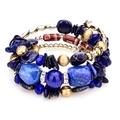Pulsera multicapa con piedras turquesas y cuentas doradas en color azul - Azul Real