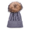 Grijze gebreide wintermuts voor kinderen met een zachte pluizige pompon erop - donkergrijs