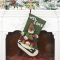 Grüner Filz-Weihnachtsstrumpf mit gestricktem Schneemann und weißem WEL COME Stickerei - Schneemann