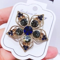 Vintage floral brooch with deep blue crystals and champagne rhinestones on gold base - G8 Flower Style 01