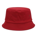 Detalle de gorro de pescador en algodón rojo con ojales metálicos y costuras reforzadas - M (56-58cm) / Rojo