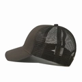 Klassische dunkelbraune Trucker-Mütze mit atmungsaktivem schwarzem Netz und Visier - Kein Label Ponytail Cap / Kaffeebraun