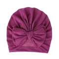 Dettaglio cappello a turbante per neonati viola scuro con grande fiocco a tre strati - Violetto