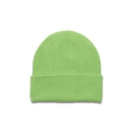 Dettaglio del berretto in maglia a coste verde chiaro con motivo verticale e risvolto - Verde