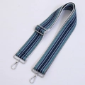 Tracolla intrecciata stile etnico con motivi a V blu e verdi e fibbie in argento - Accessori Argentati Stile 02