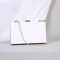 Elegante bolso de noche rígido blanco con correa de cadena dorada extraíble - 18cm*5cm*11cm / Blanco