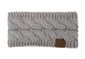 Vista detallada de una diadema de punto de trenzas gris con parche de cuero con logo MOK - Gris claro