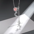 Collier licorne en pierre de lune avec perle de quartz rose et pendentif croissant de lune - Quartz Fraise