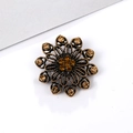 Vintage flower brooch in antique bronze alloy with amber rhinestones on white base - Vintage Floral - Amber Rhinestone (XD5476-4)