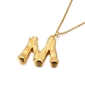 Collana con ciondolo a lettera M dorata stile bambù in acciaio inossidabile lucido - Ciondolo Lettera M (KP82110-KHX)