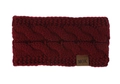 Détail macro d'un bandeau d'hiver bordeaux en maille torsadée avec étiquette MOK. - Bordeaux