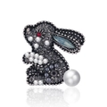 Spilla vintage a coniglio con strass neri, gemma blu e perle bianche su sfondo bianco puro - Coniglio Nero(C036-A) / Nero