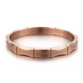 Bracciale rigido in oro rosa stile bambù in acciaio inox con incisione Love - Oro rosa (KB112765-K)