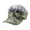 Gorra de béisbol de camuflaje con peluca gris creativa y visera para eventos al aire libre - Ajustable 56-60cm / Pelo Gris Camuflaje Verde Militar