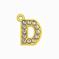 Detalle de un colgante de letra D de 15mm chapado en oro con cristales para joyería DIY - Colgante Letra D de Diamantes de Imitación Dorados de 15 mm