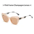 Occhiali da sole cat-eye rosa traslucidi con lenti champagne e rivetti argento - Montatura Rosa Lenti Champagne