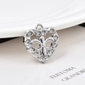 Vista detallada de colgante de corazón con motivo de flor de lis para joyería DIY - Corazón Fleur-De-Lis (KK34) / Plateado